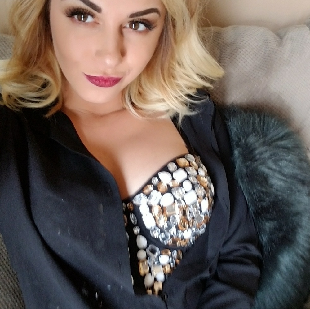 Meet your Posher, Alex